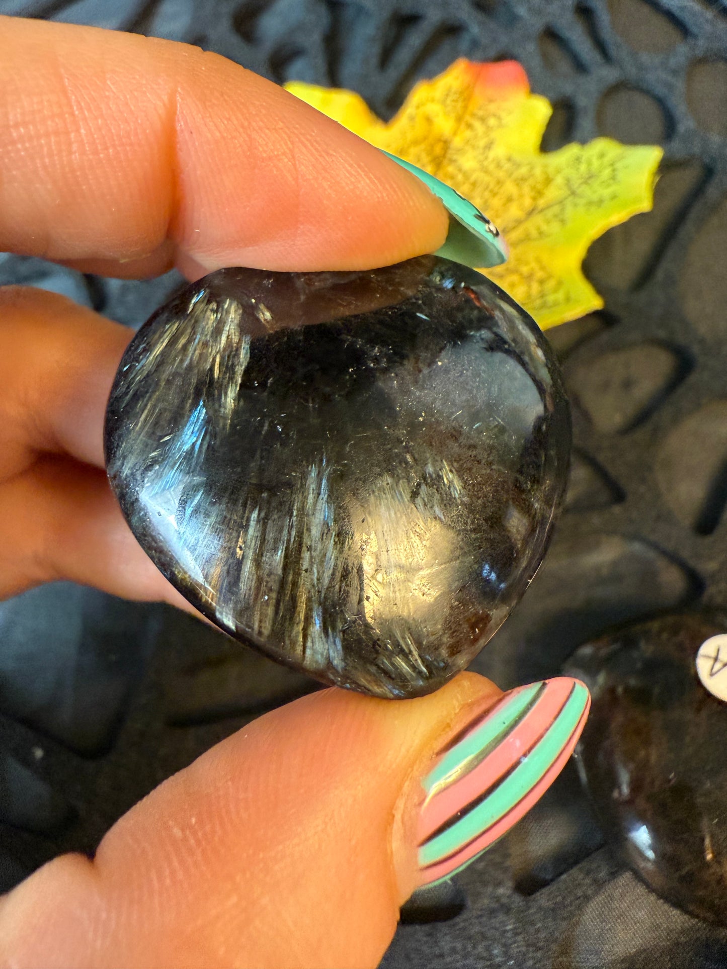 Arfvedsonite Heart