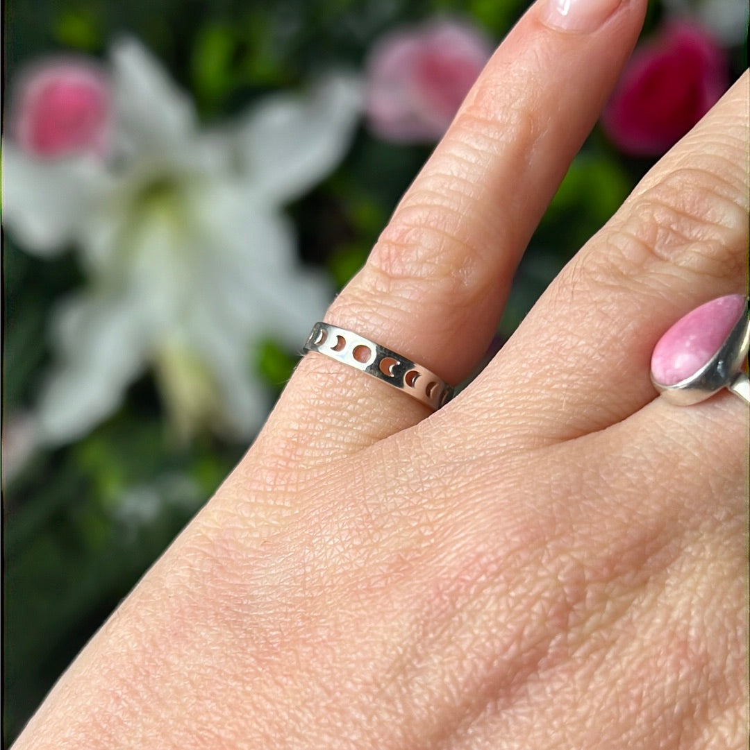 Lunar Phase Cutout  - Mini Iddy Diddy - ( child / toe ) Adjustable 925 Sterling Silver Ring