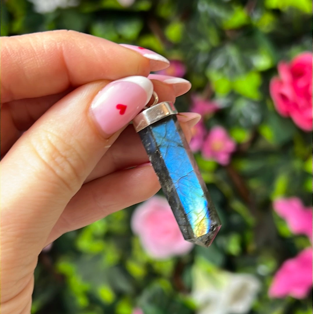 Labradorite Lab Point Sterling Silver Pendant