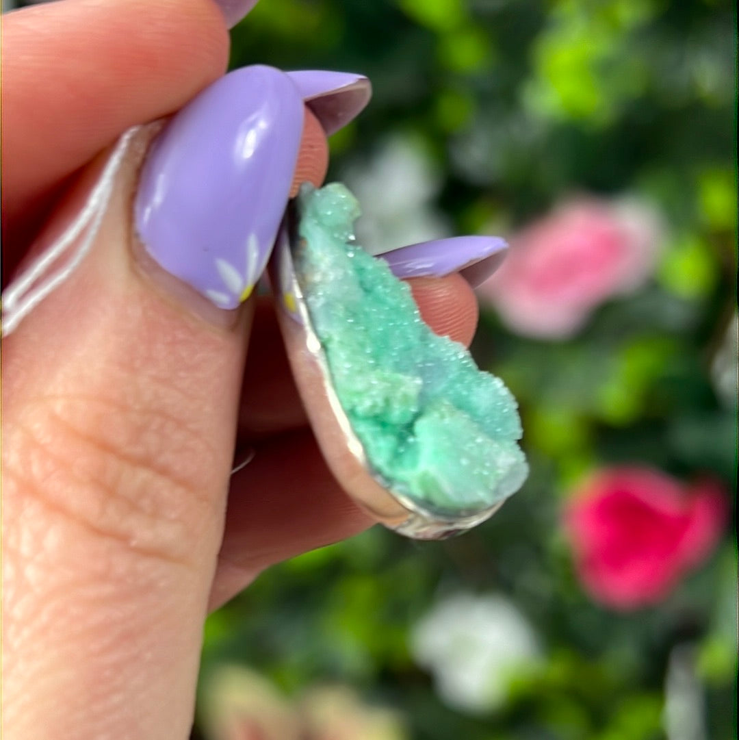 Green Grape Chalcedony - Sterling 925 Silver Pendant