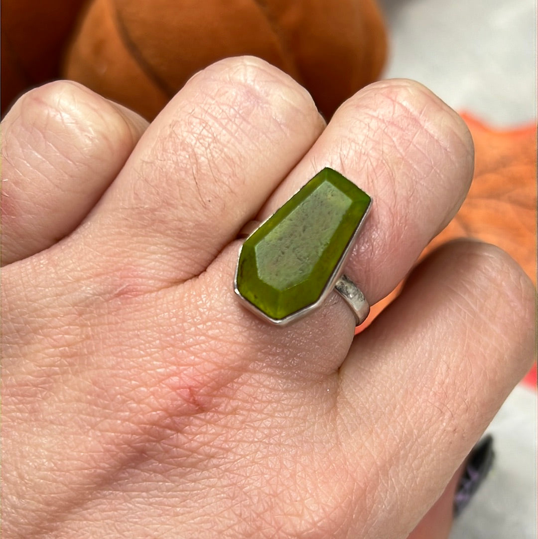 Nephrite Jade Coffin 925 Sterling Silver Ring - Size M 1/2