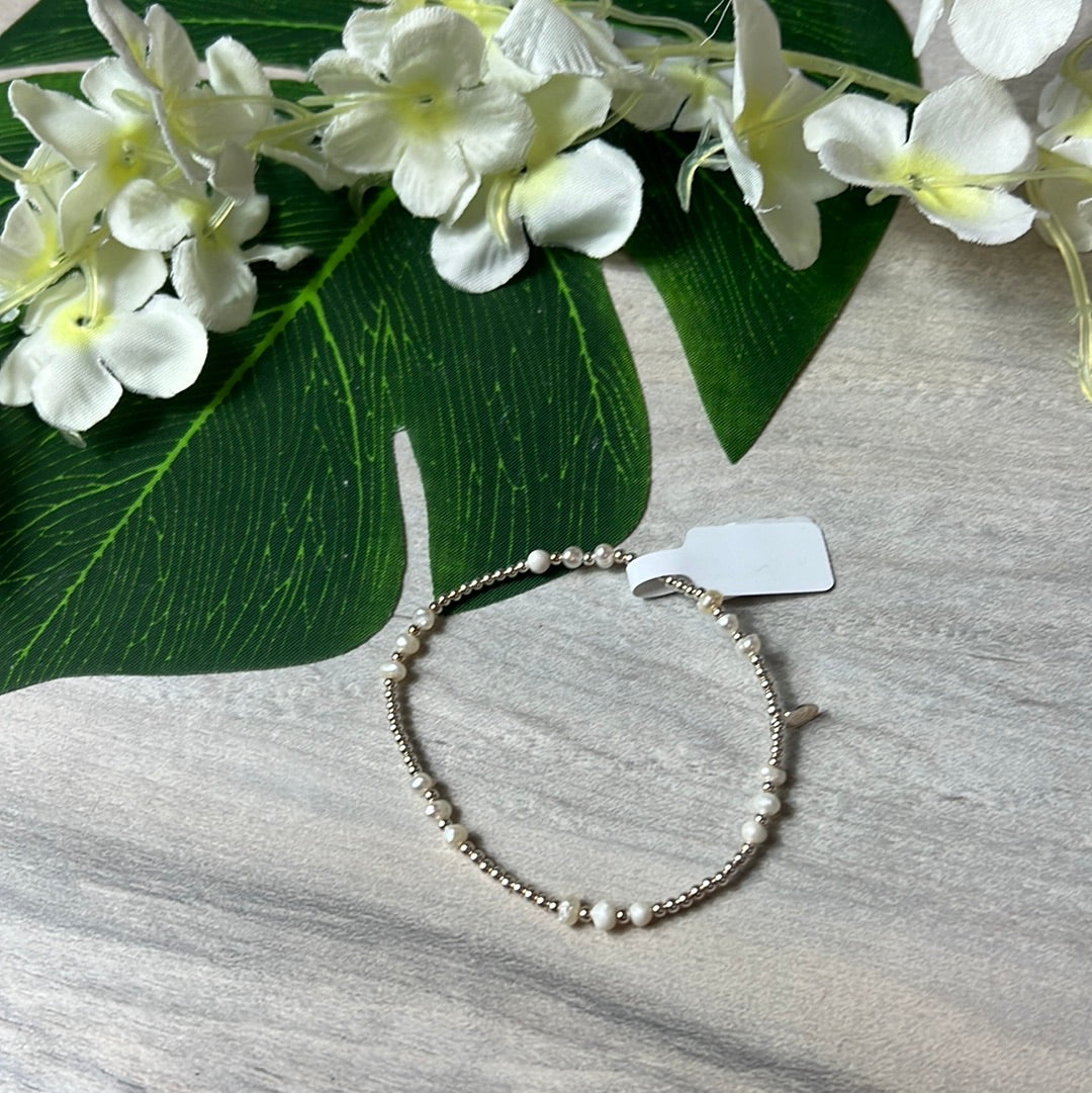 Freshwater Pearl 925 Sterling Silver Elastic Bracelet - 18 Pearls