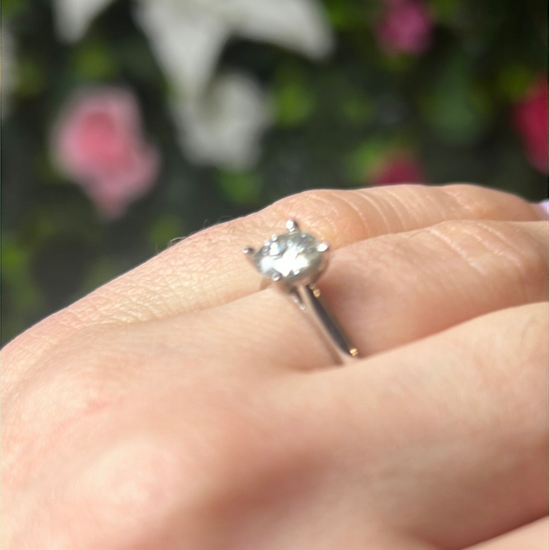 Moissanite 925 Sterling Silver Ring - Size L 1/2 0.90ct
