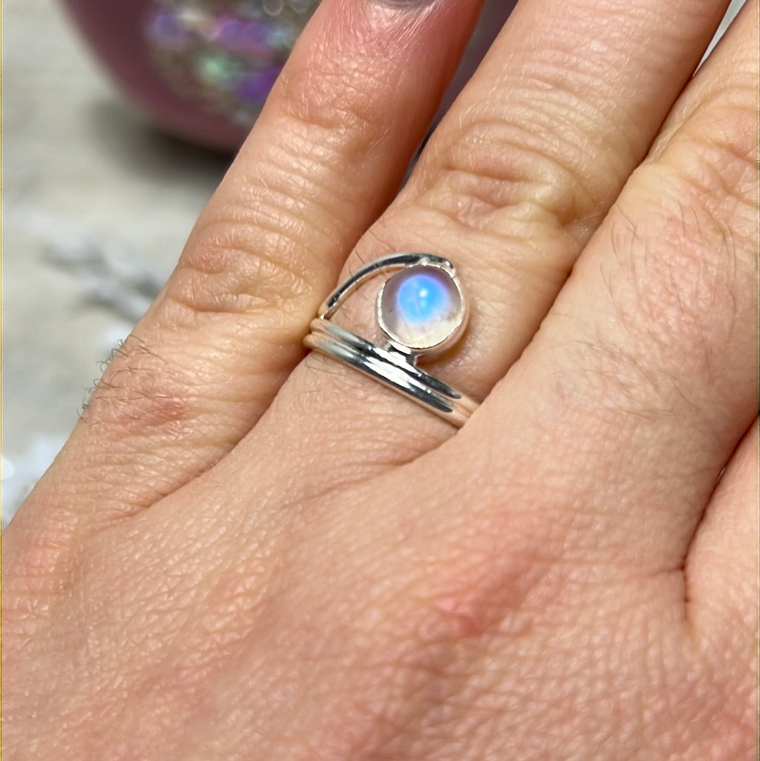 Moonstone Swirl 925 Sterling Silver Ring - Size L 1/2