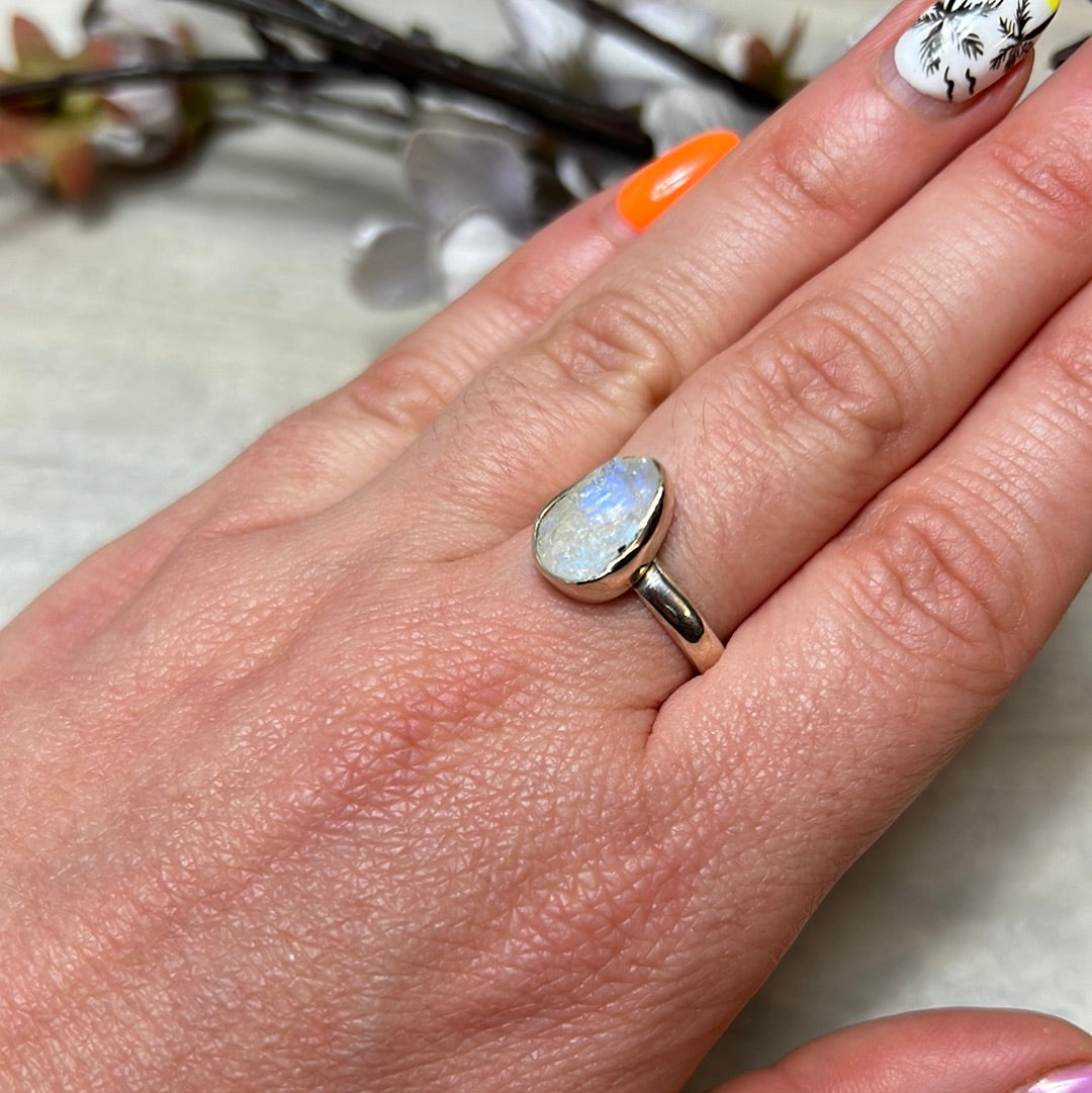 Rainbow Moonstone Raw 925 Sterling Silver Ring - Size O