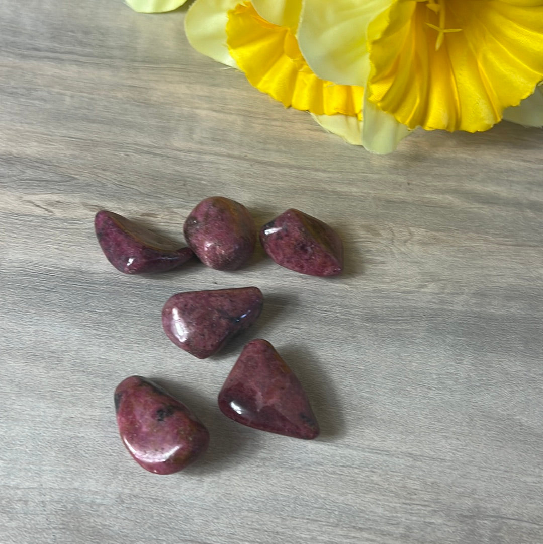 Rhodonite AA Grade Tumble Tumblestone