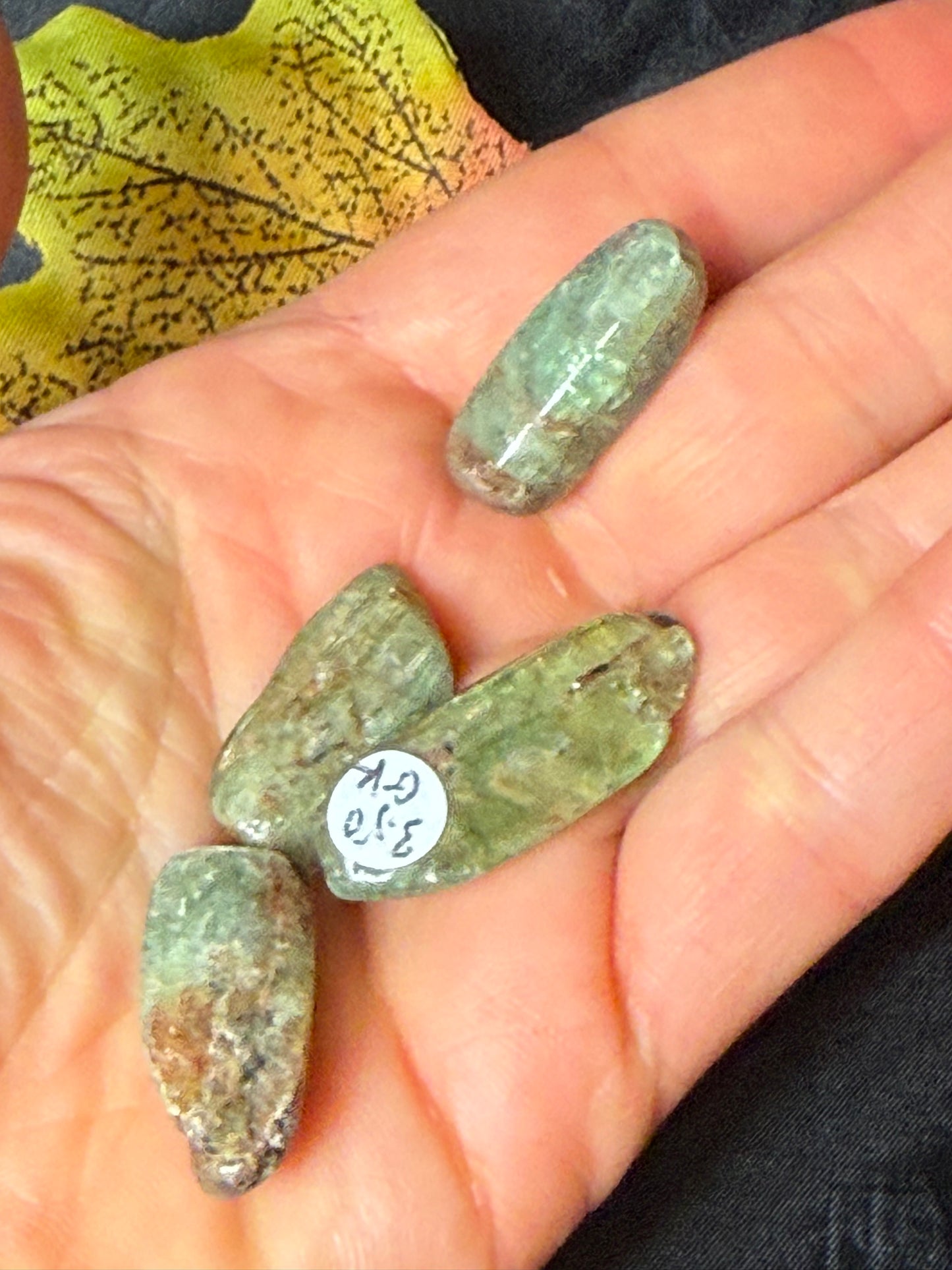 Green Kyanite Tumble Tumblestone