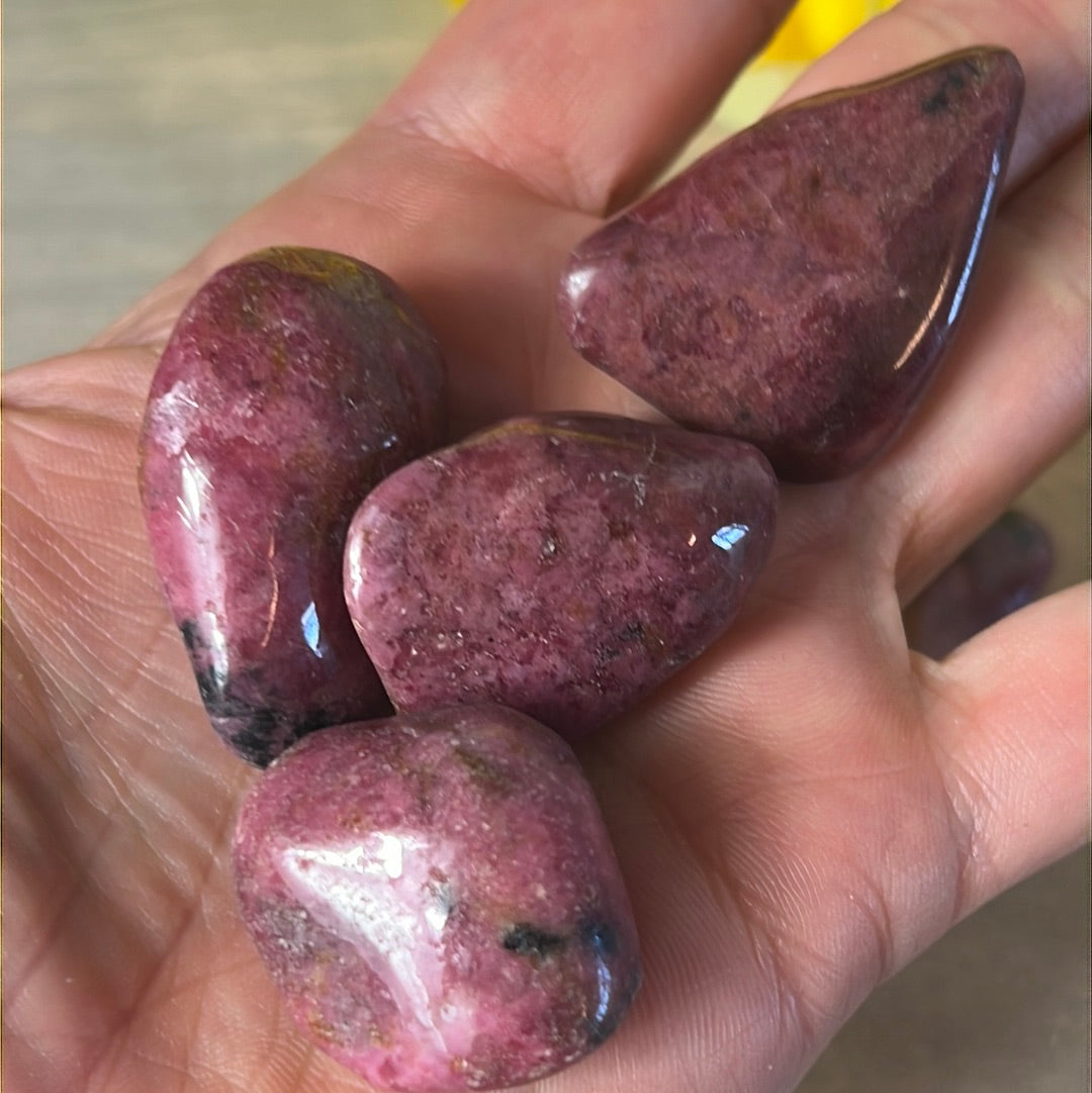 Rhodonite AA Grade Tumble Tumblestone