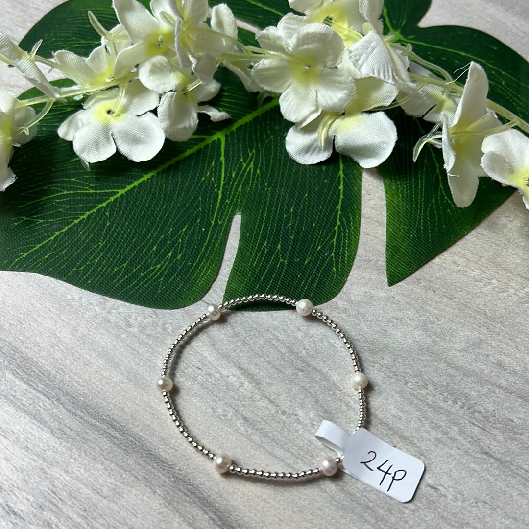 Freshwater Pearl 925 Sterling Silver 6’’ Elastic Bracelet - 6 Medium Pearls