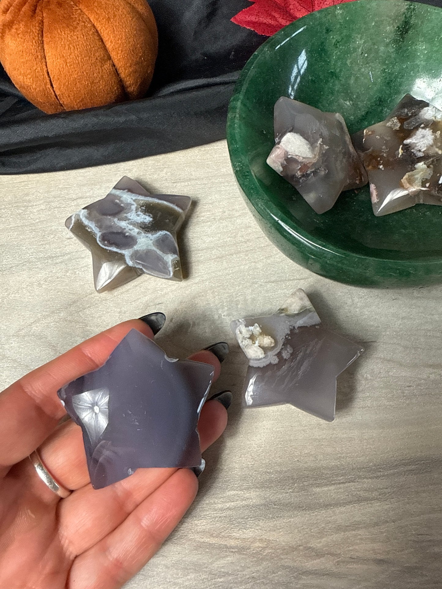 Black flower agate Sakura blossom star