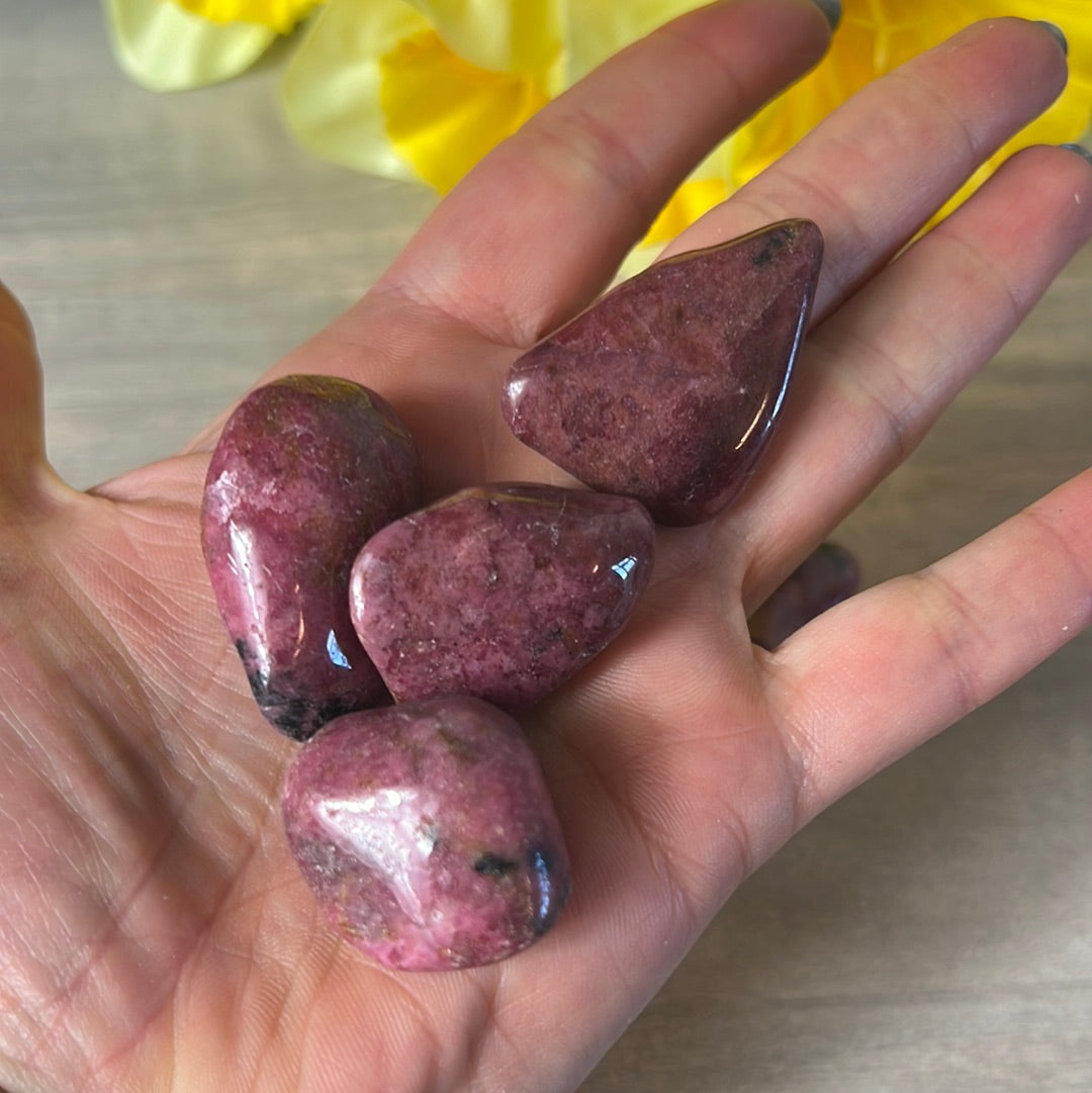 Rhodonite AA Grade Tumble Tumblestone