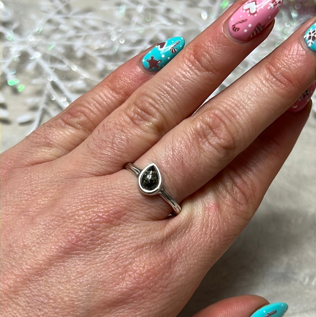 Amber 925 Sterling Silver Ring - Size S - S 1/2 - green amber