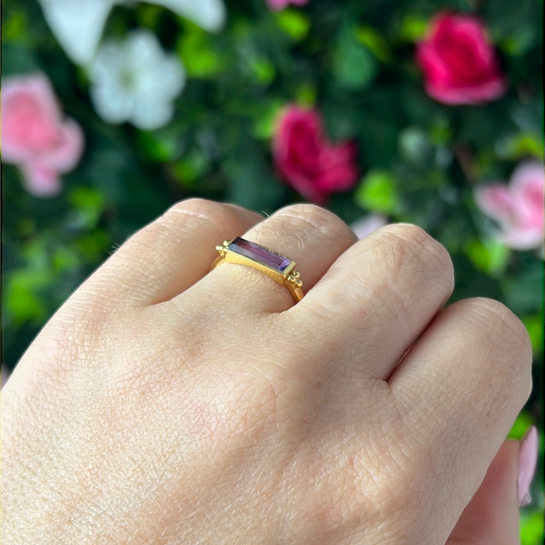 18K Gold Amethyst Bar Ring
