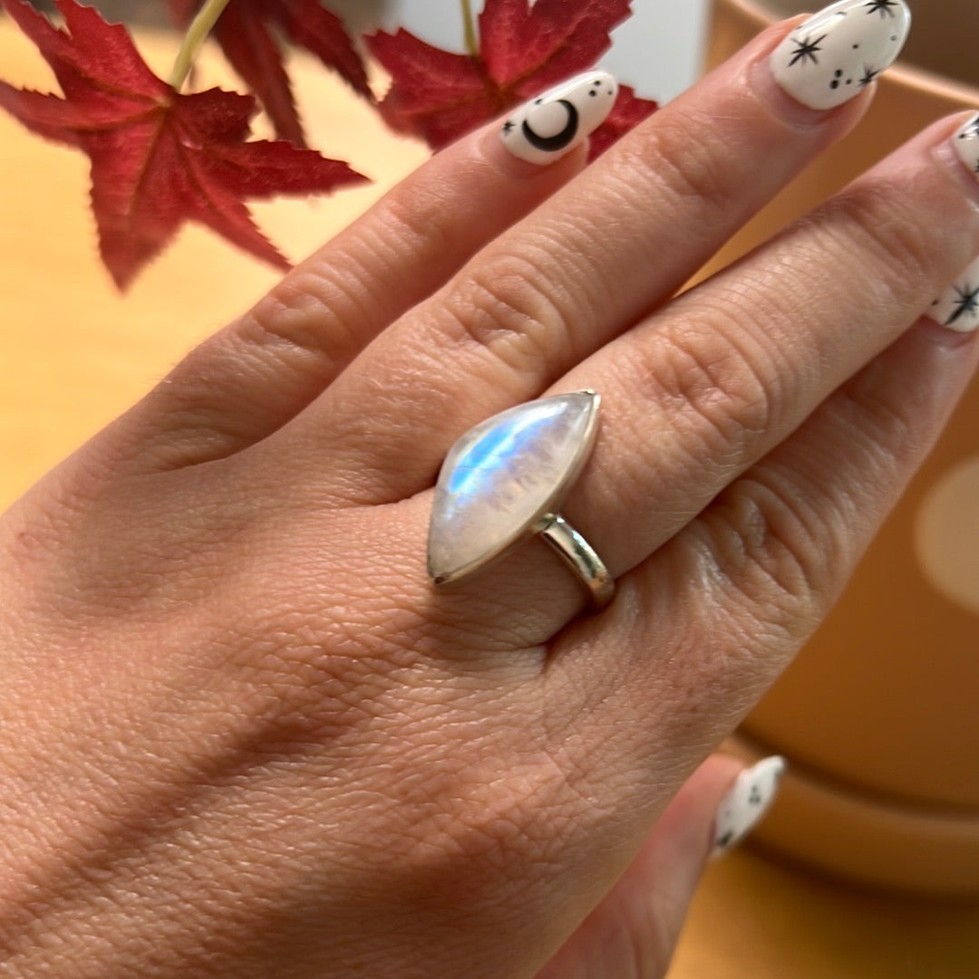 Rainbow Moonstone 925 Sterling Silver Ring - Size P 1/2
