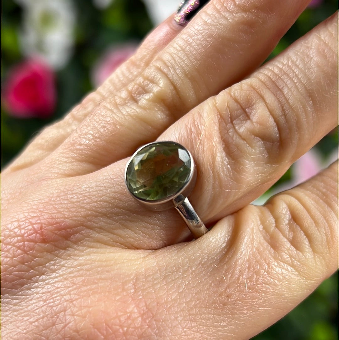 Mystic Topaz Green Facet 925 Sterling Silver Ring - Size Q