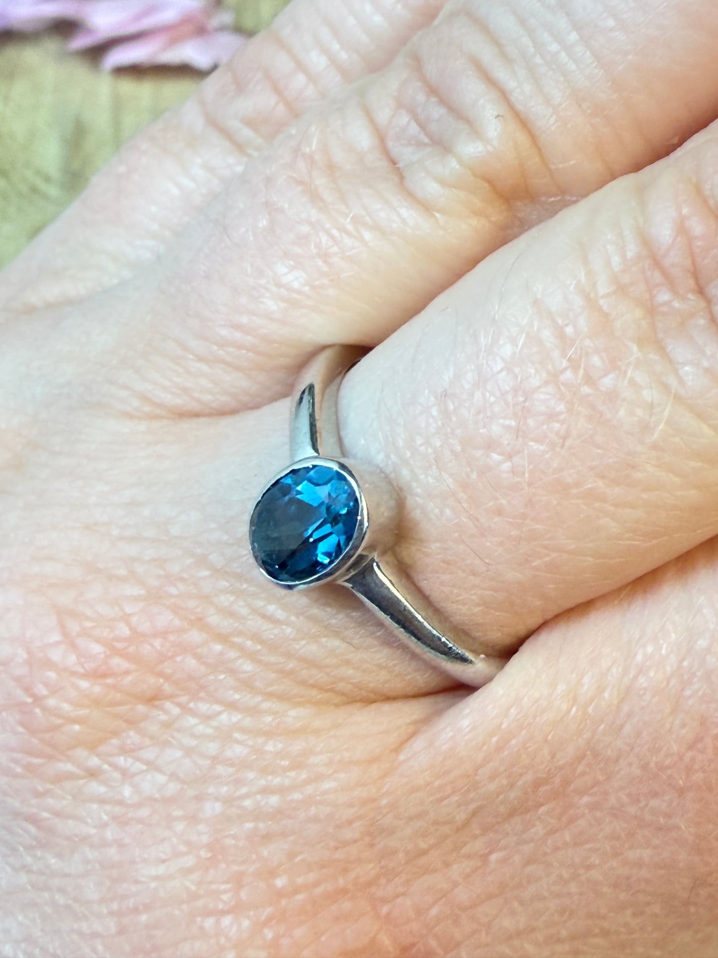 London Blue Topaz 925 Silver Ring - Size R 1/2 - S