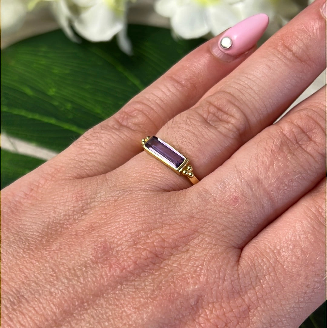18K Gold Amethyst Bar Ring