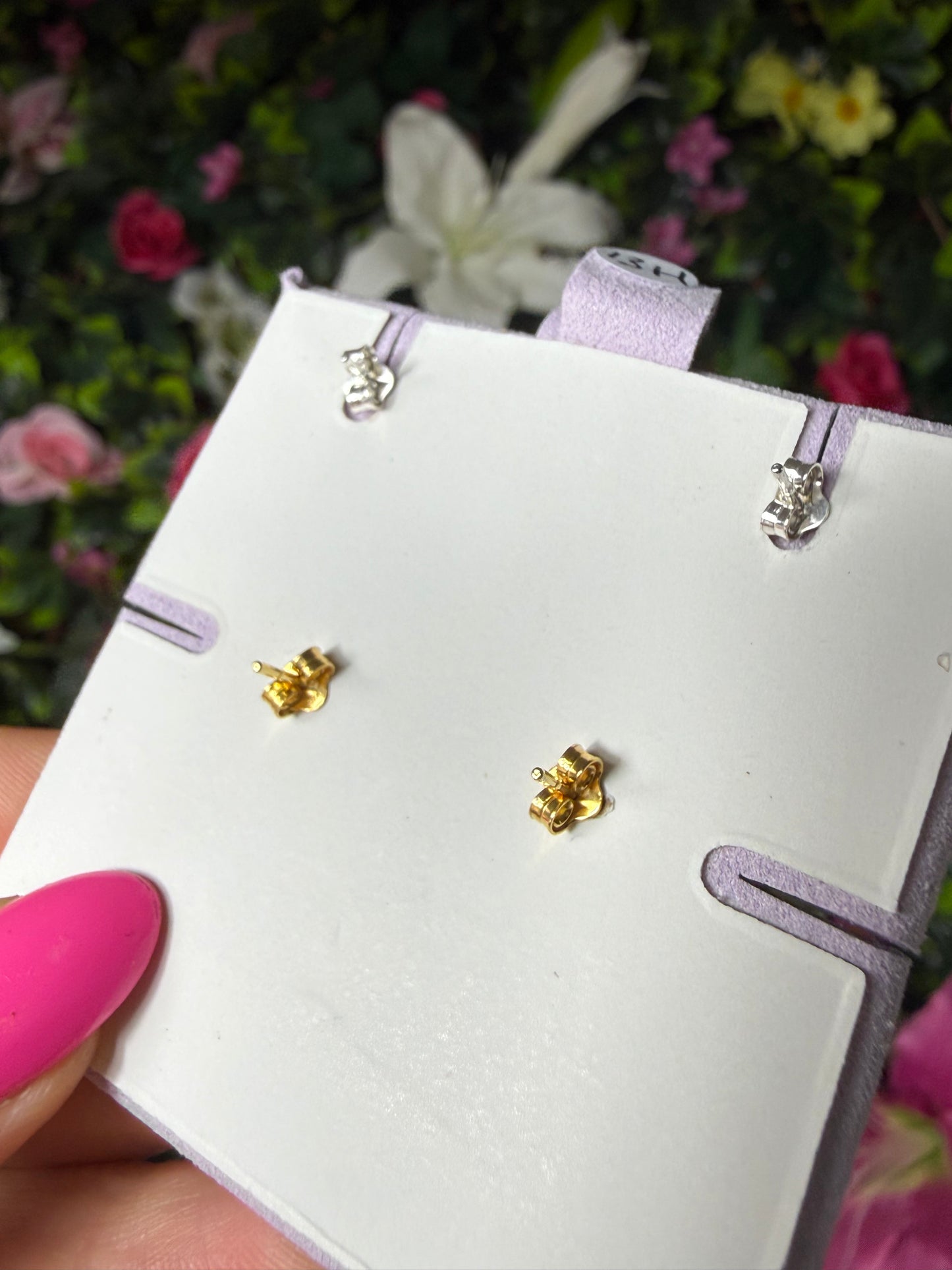 Hematite Studs Earrings Handmade - 18K / 925