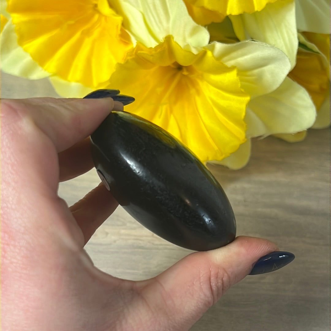 Black Tourmaline Chunky Palm