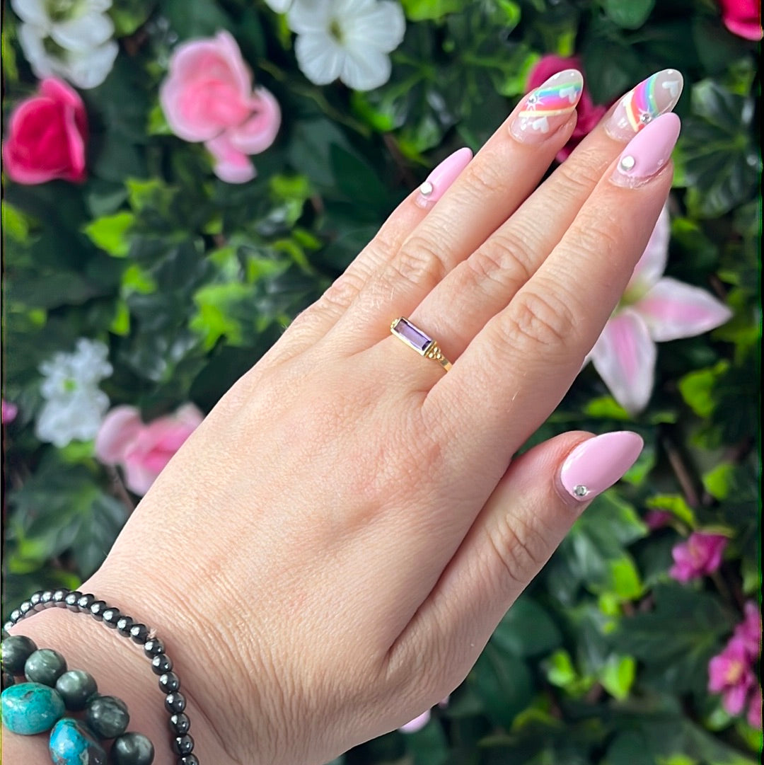 18K Gold Amethyst Bar Ring