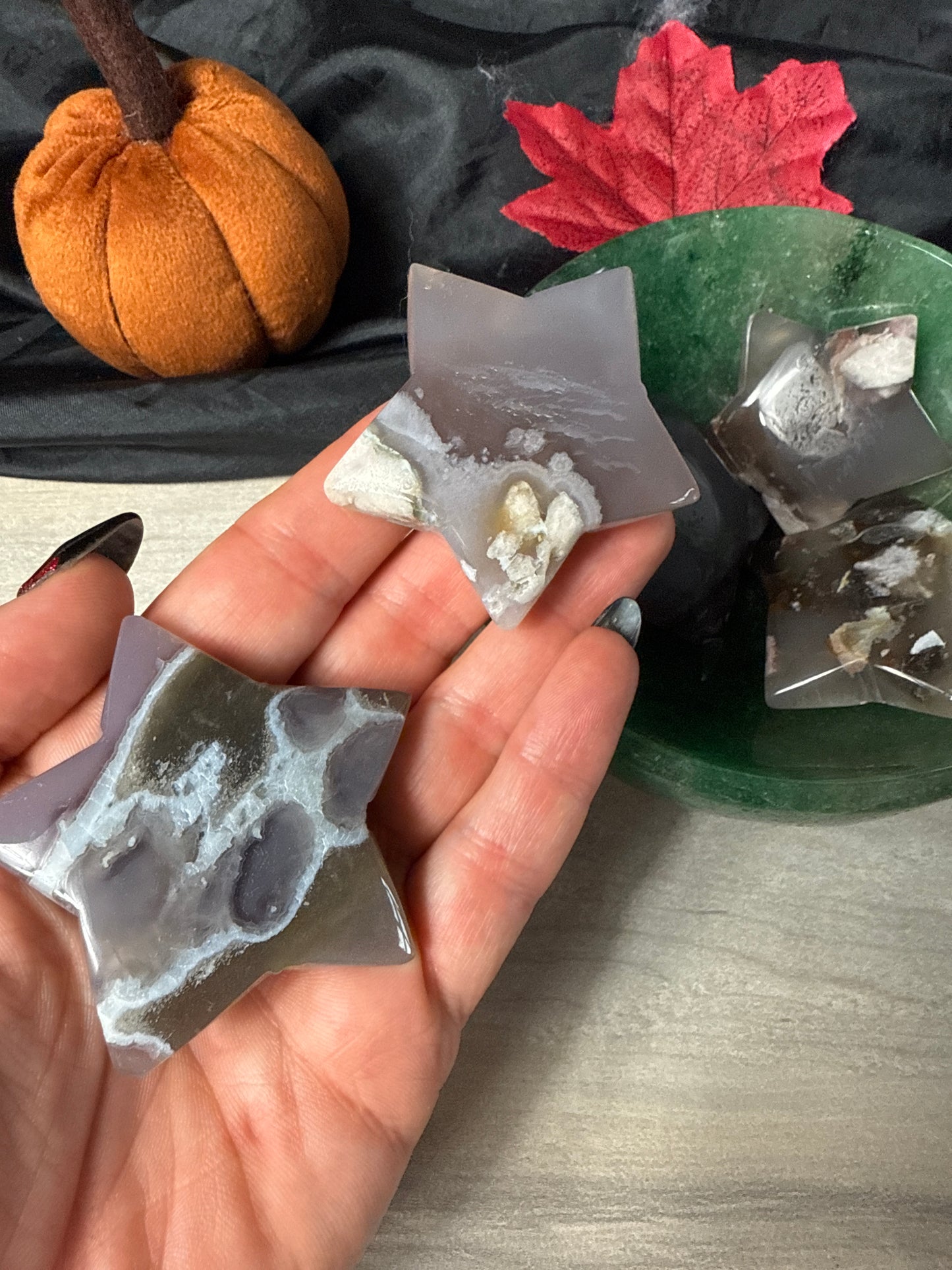 Black flower agate Sakura blossom star