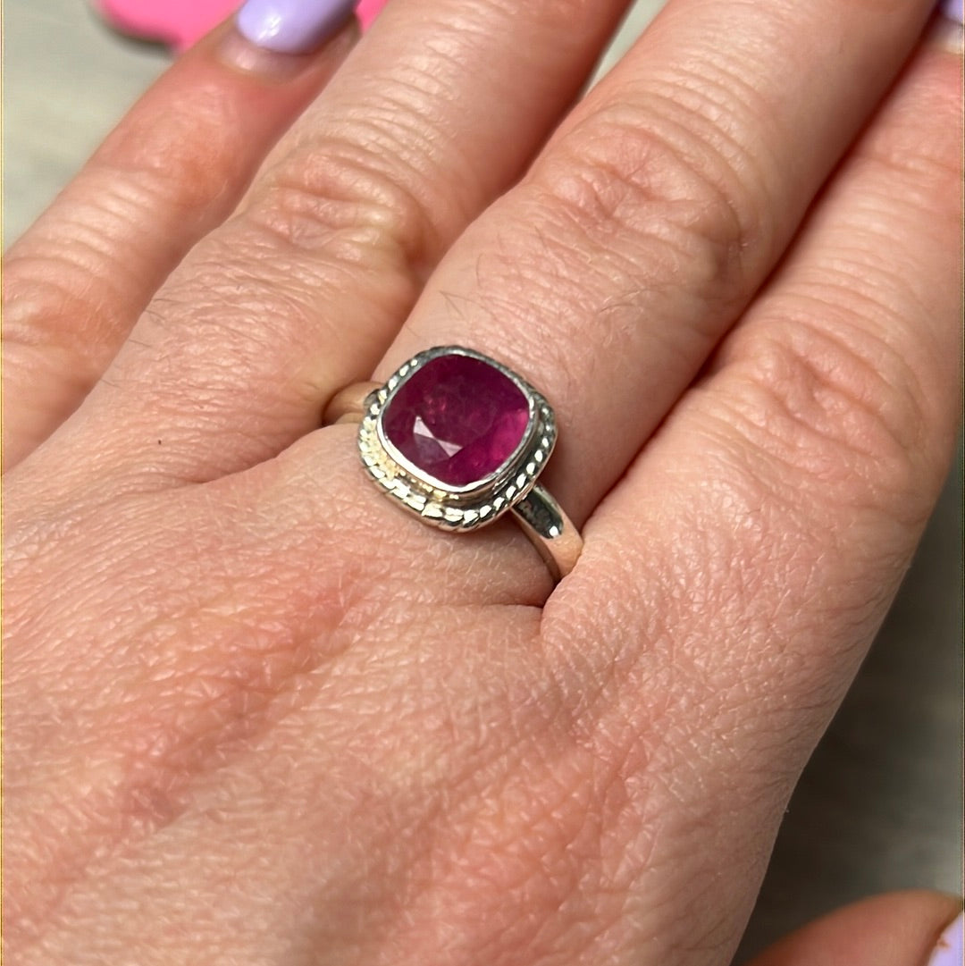 Ruby Natural Facet 925 Ring - Size Q