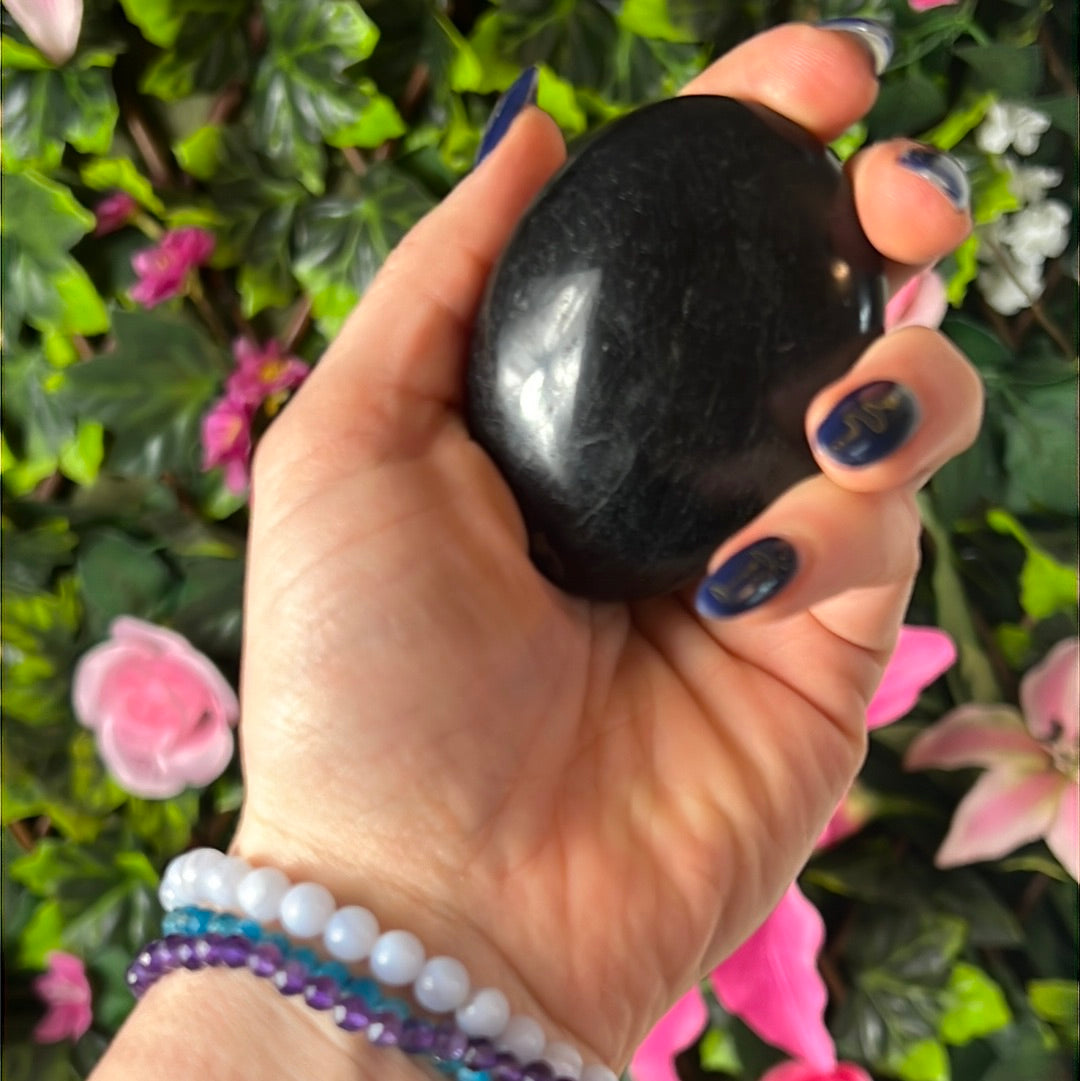 Black Tourmaline Chunky Palm