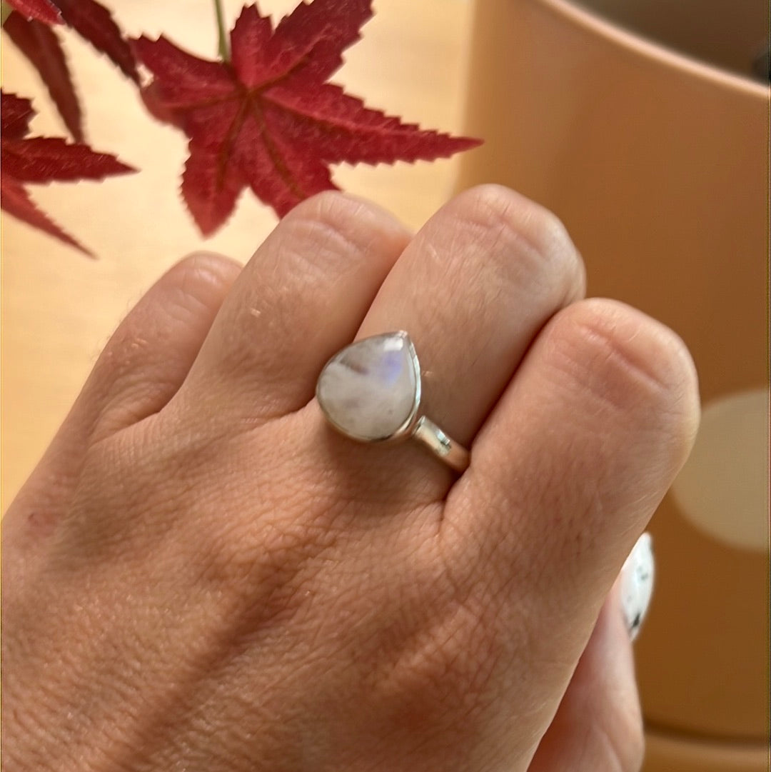 Rainbow Moonstone 925 Sterling Silver Ring - Size P 1/2