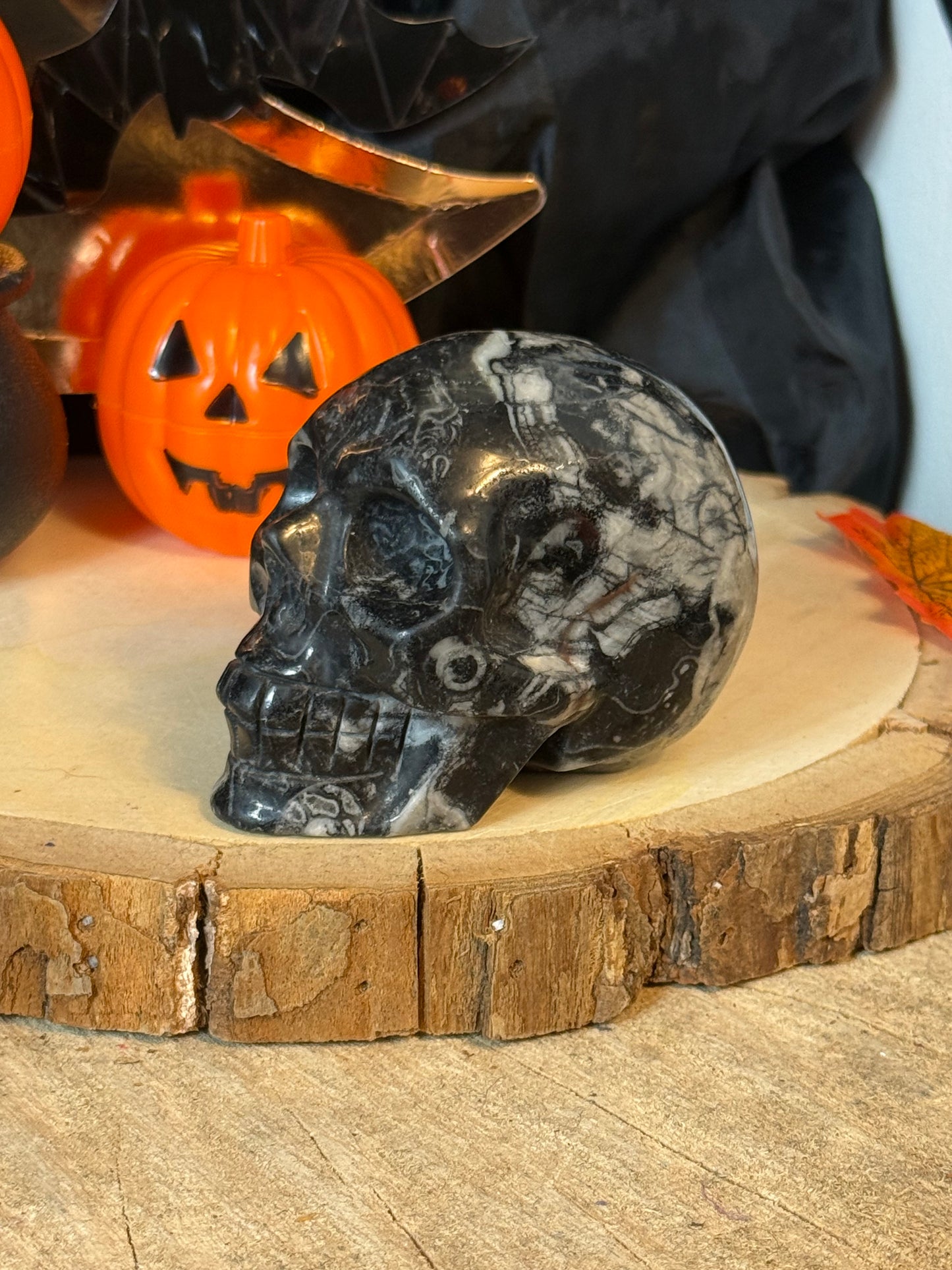Black Shell Stone Skull