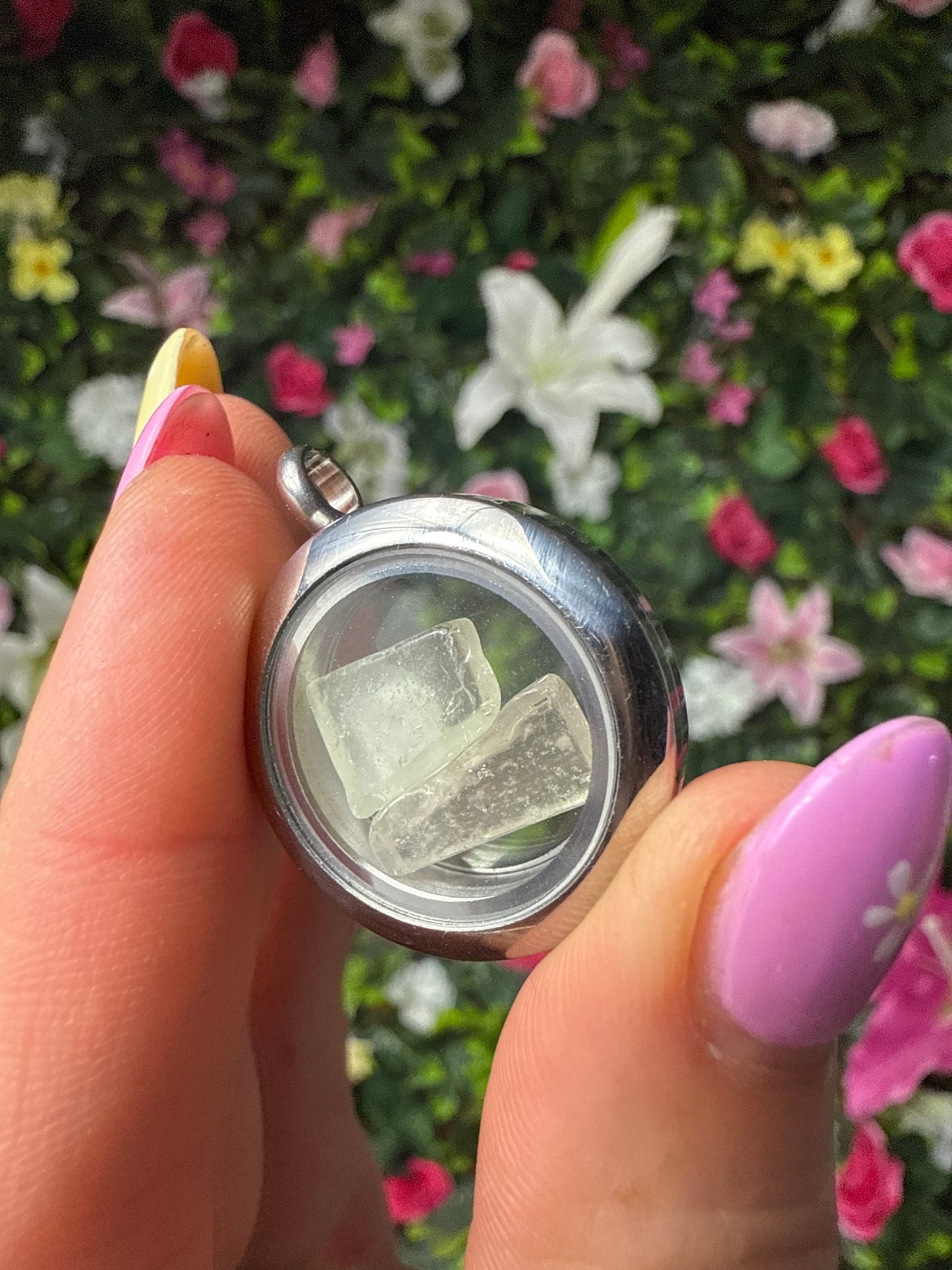 Libyan Glass in mini glass seal