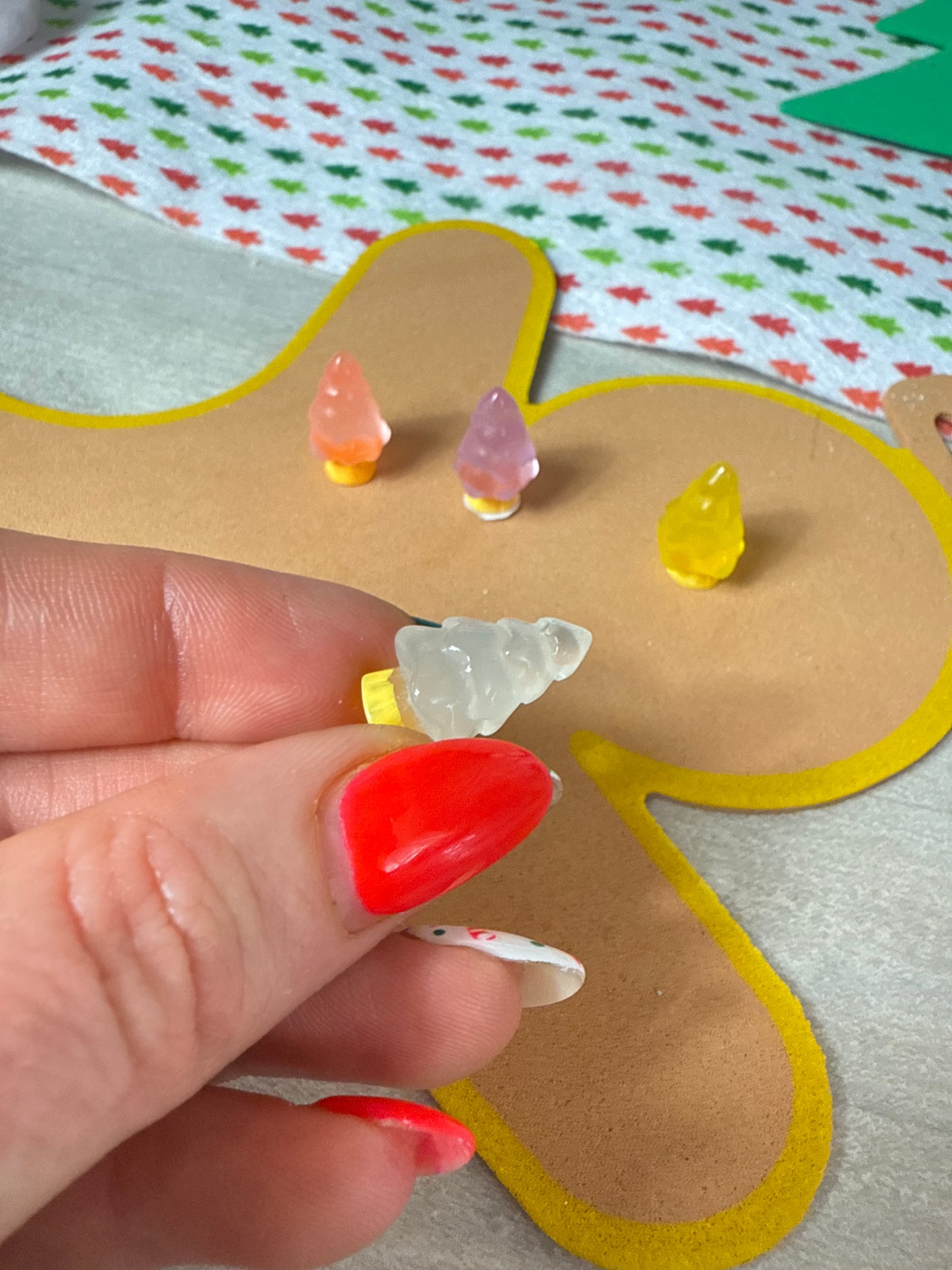 Mini glow in dark uv luminous tree