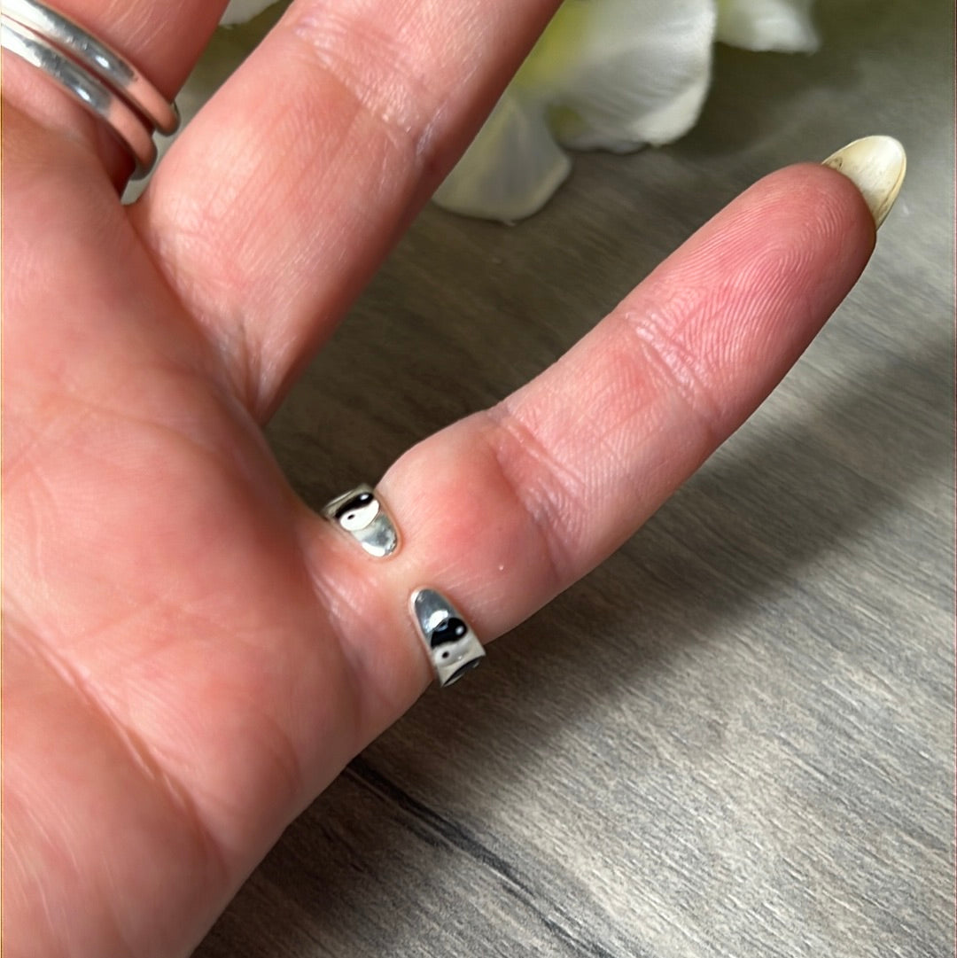 YingYang - Mini Iddy Diddy - ( child / toe ) Adjustable 925 Sterling Silver Ring