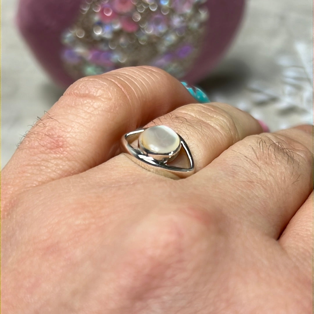 Mother of Pearl Shell Protective Evil Eye 925 Sterling Silver Ring - Size K