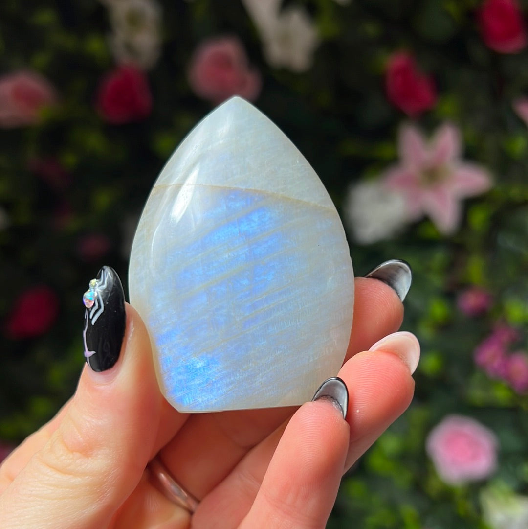 AA Moonstone Freeform Flame