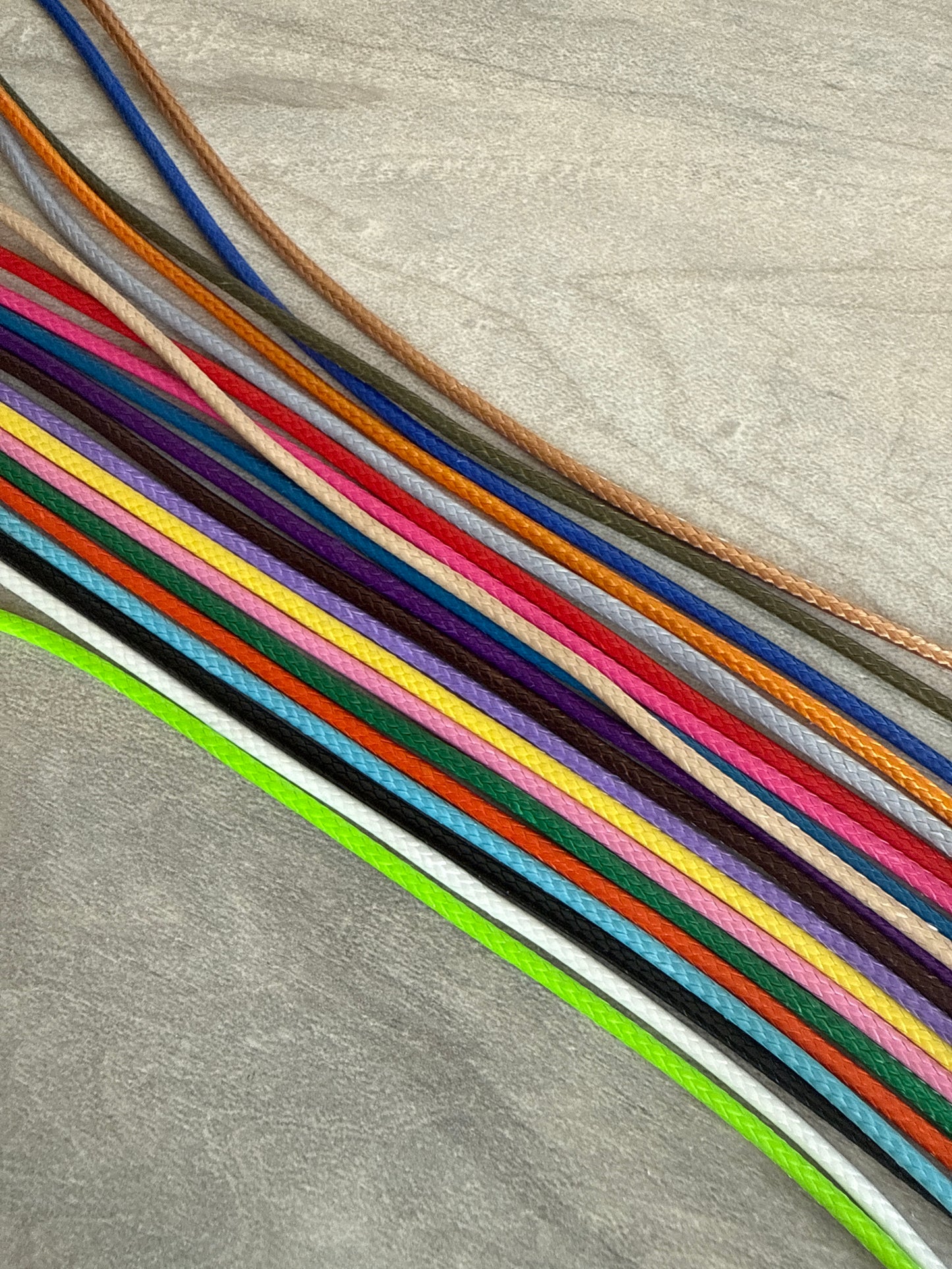 Cord necklace chain