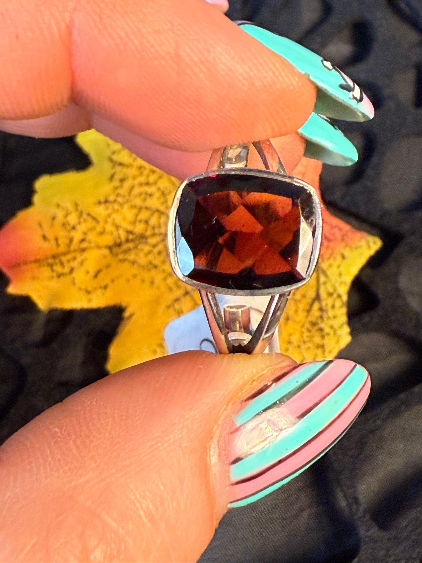 Garnet statement Facet 925 Silver Ring - Size R 1/2 - S