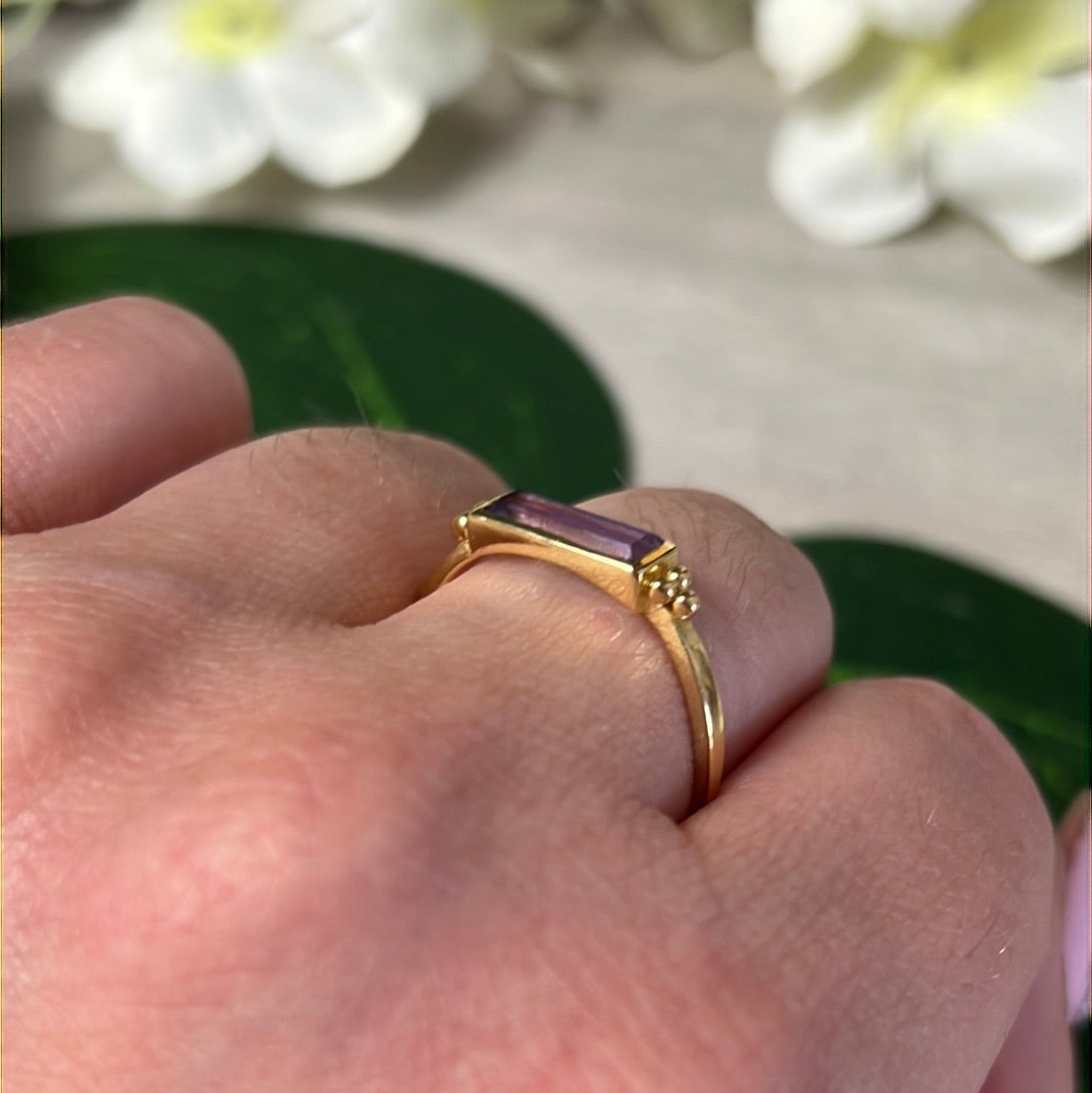 18K Gold Amethyst Bar Ring