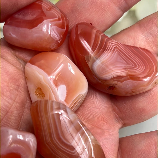 Banded Carnelian Tumble Tumblestone