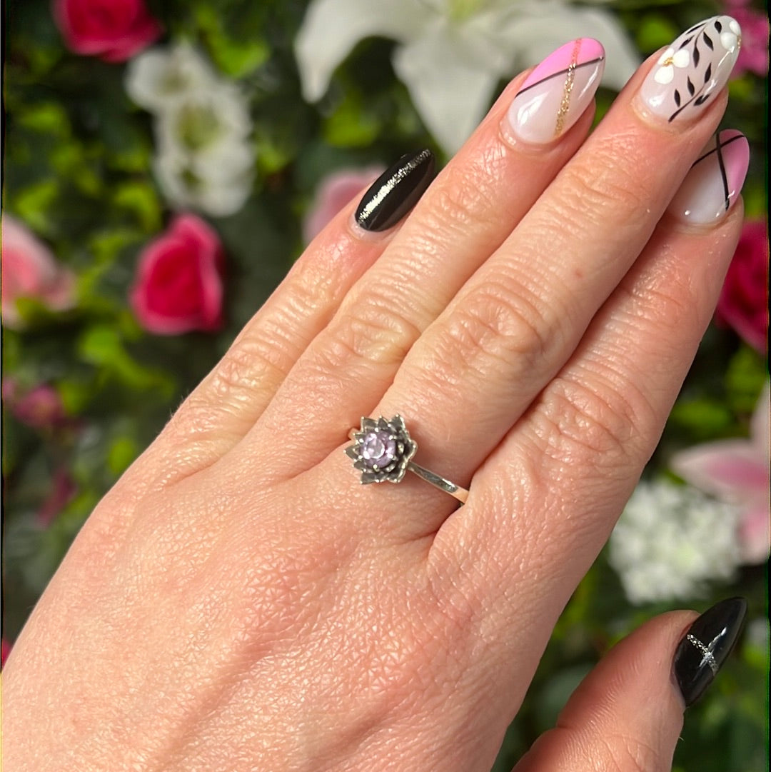 Amethyst Flower 925 Silver Ring -  Size P 1/2 - Q Facet cut