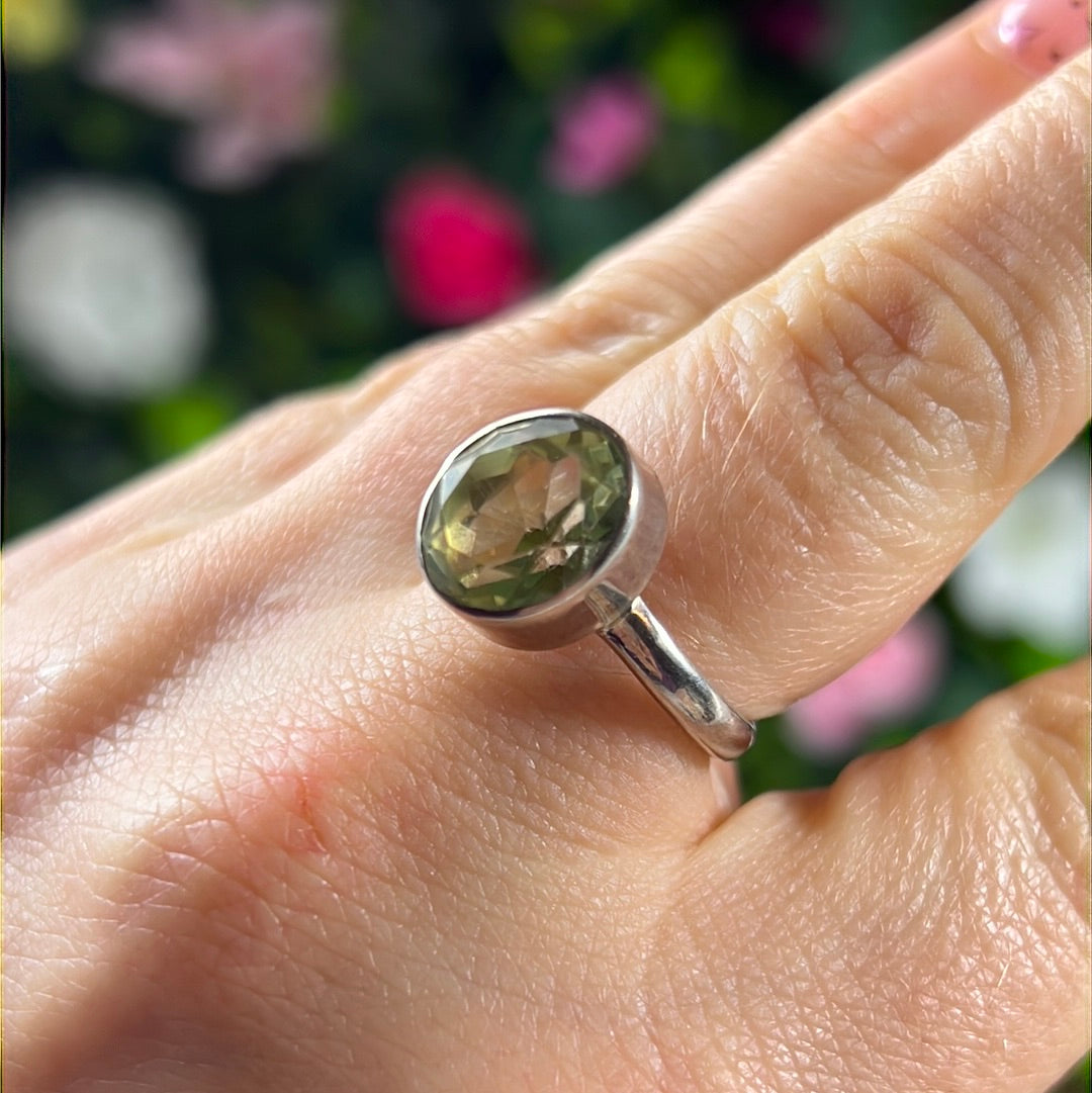 Mystic Topaz Green Facet 925 Sterling Silver Ring - Size Q