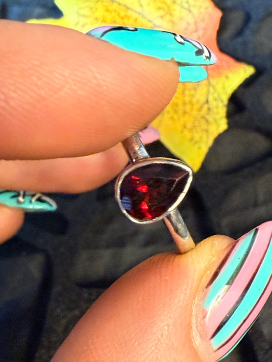 Garnet Facet 925 Silver Ring -  Size O 1/2