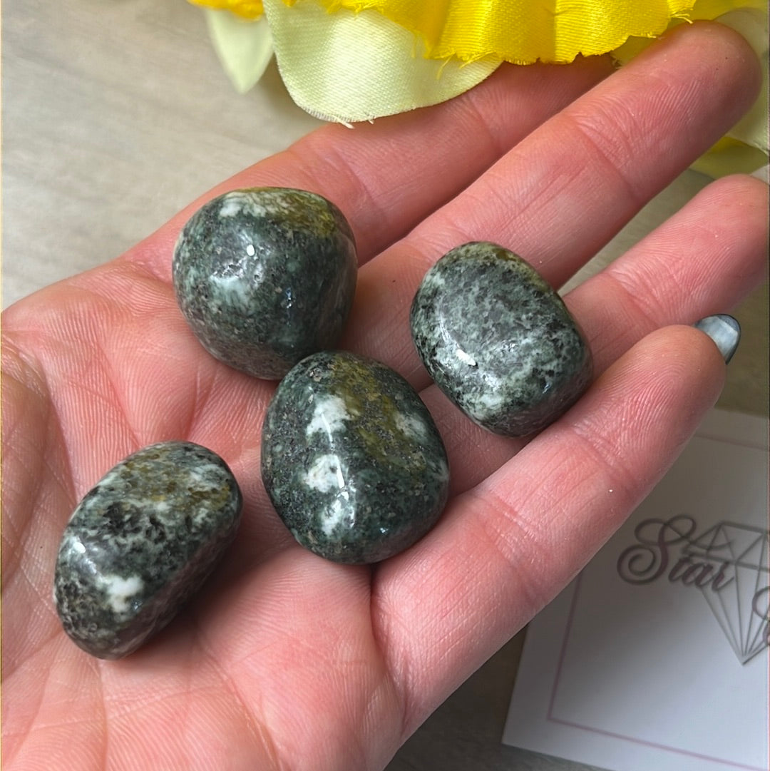 UK Preseli Bluestone Tumble Tumblestone