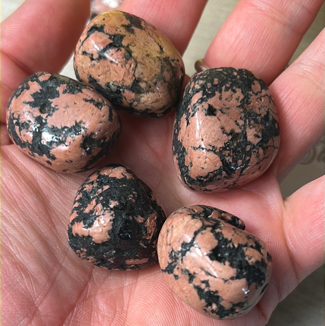 UK Luxullianite Tumble Tumblestone