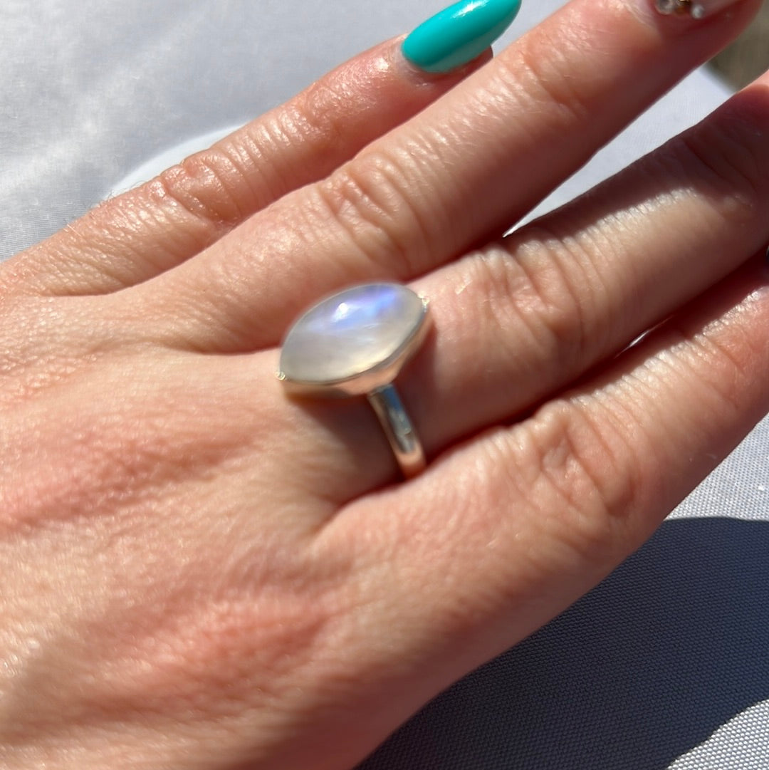 Rainbow Moonstone 925 Sterling Silver Ring - Size N 1/2 - O