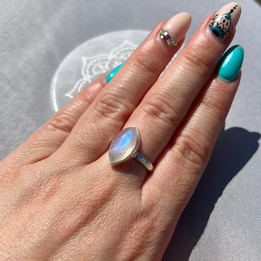 Rainbow Moonstone 925 Sterling Silver Ring - Size N 1/2 - O