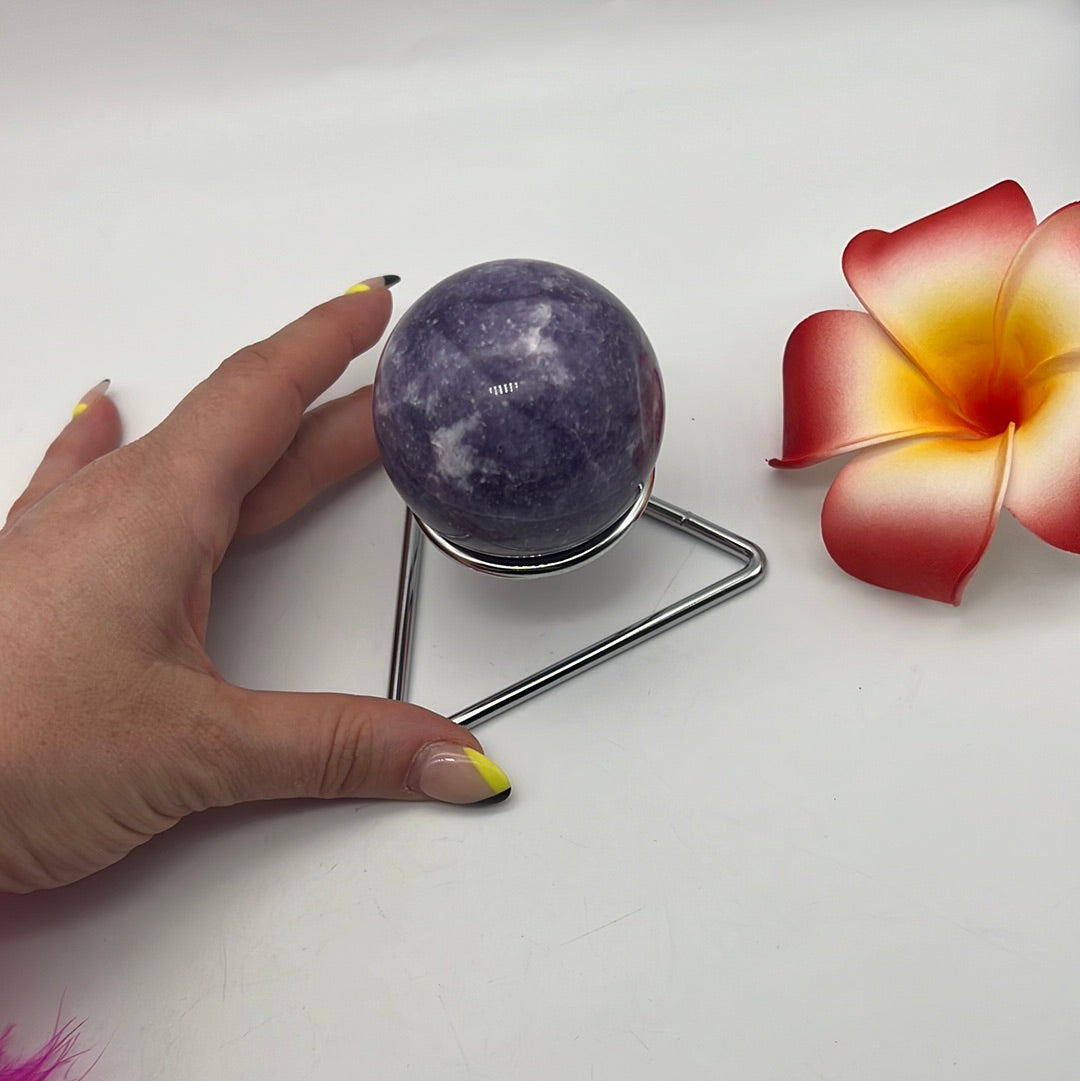 Triangle Raise Silver Metal Sphere Display Stand