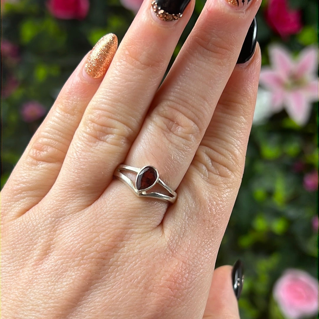 Garnet Facet 925 Silver Ring -  Size M 1/2