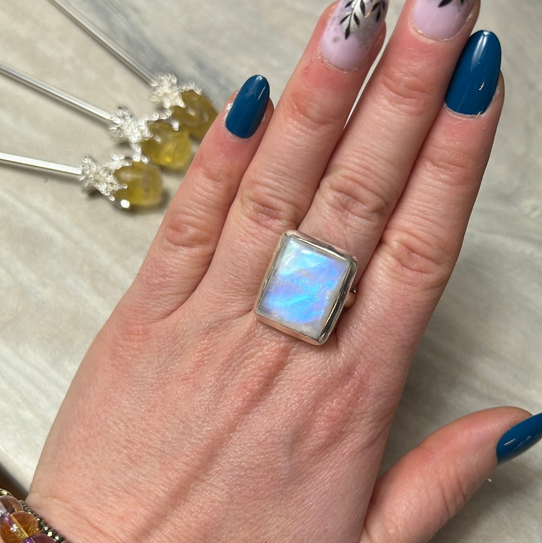 Rainbow Moonstone 925 Silver Ring - Size Q