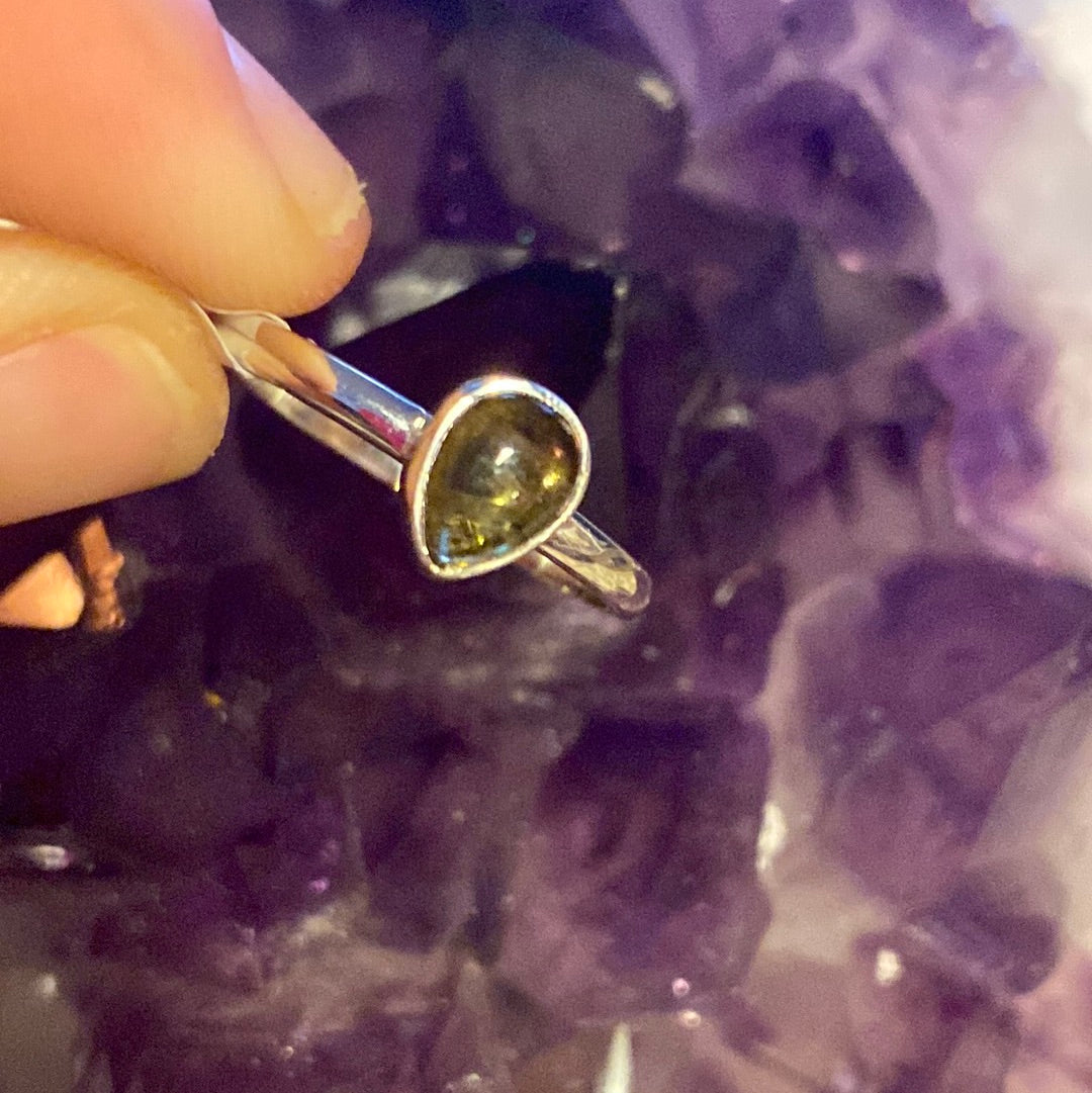 Green Tourmaline 925 Sterling Silver Ring -  Size M - M 1/2