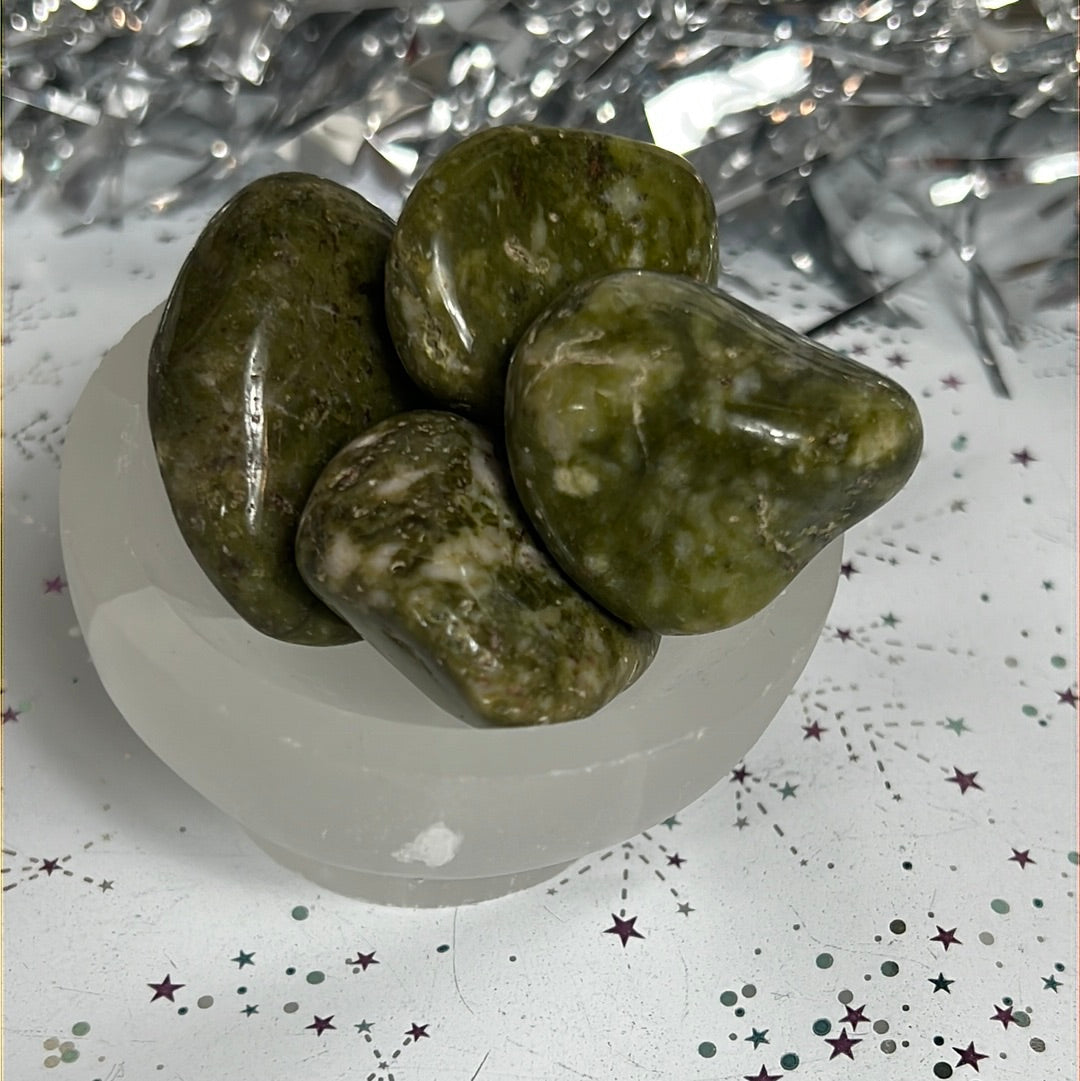 XL Snowflake Epidote Tumble Tumblestone